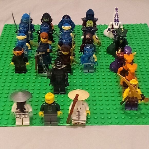 LEGO Minifigure Ninjago Lot 26 Pcs Pythor Garamadon Sensi Wu - Picture 1 of 10